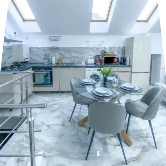 The Residence Of Silver Sky House Тимишоара Экстерьер фото